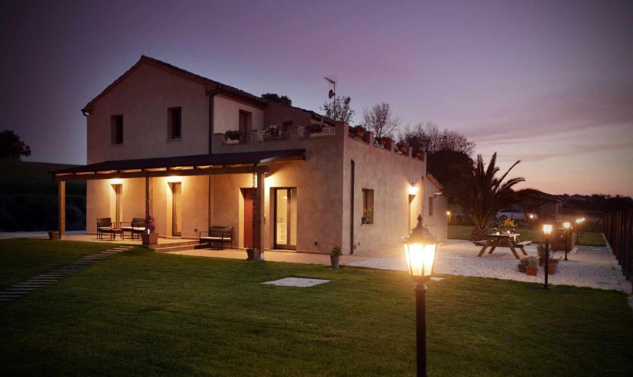 Casa Montefiore 13 Girasoli Lt Nella Tranquilla Campagna Marchigiana Ανκόνα Εξωτερικό φωτογραφία