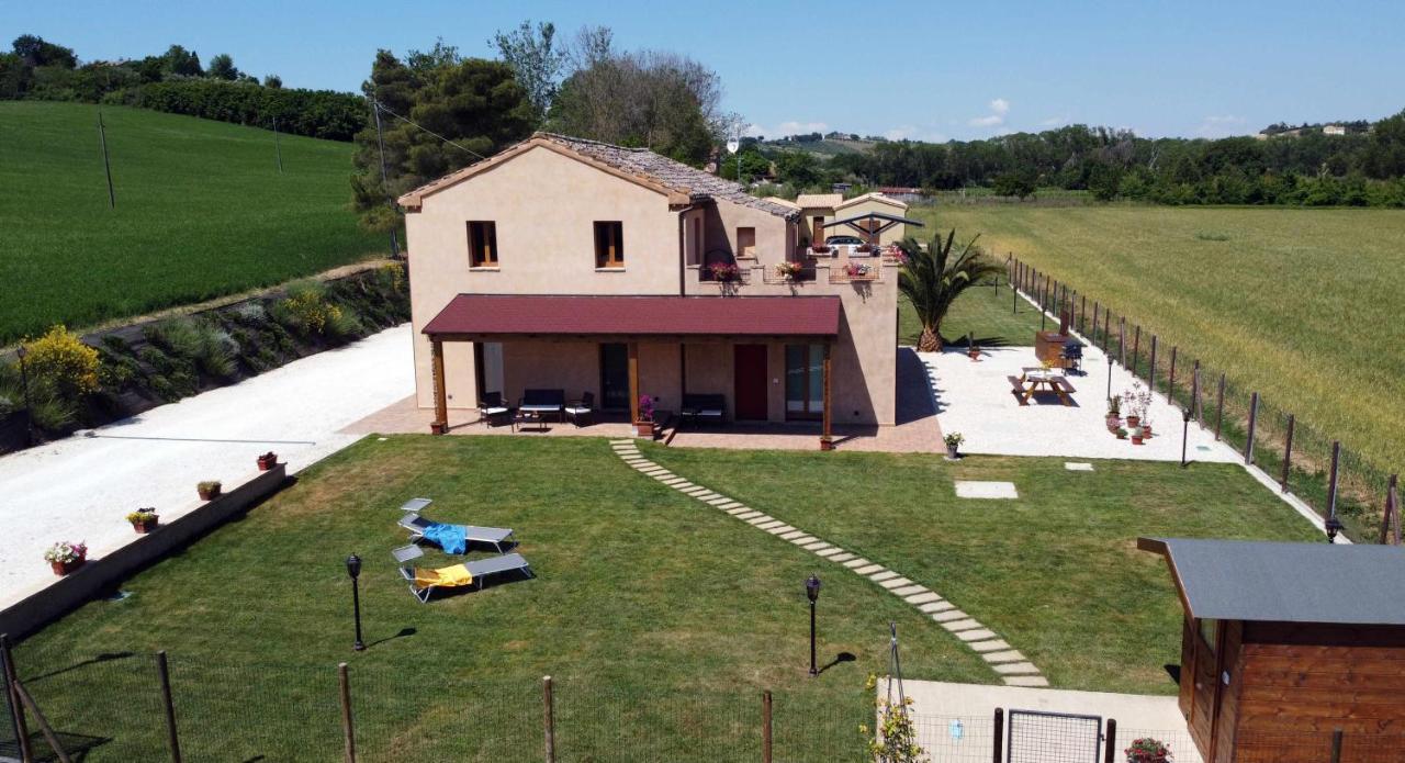 Casa Montefiore 13 Girasoli Lt Nella Tranquilla Campagna Marchigiana Ανκόνα Εξωτερικό φωτογραφία