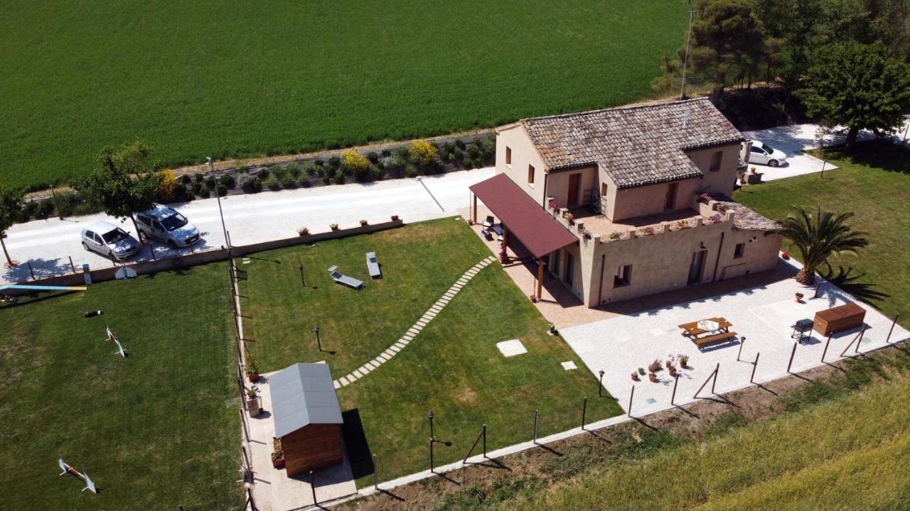 Casa Montefiore 13 Girasoli Lt Nella Tranquilla Campagna Marchigiana Ανκόνα Εξωτερικό φωτογραφία